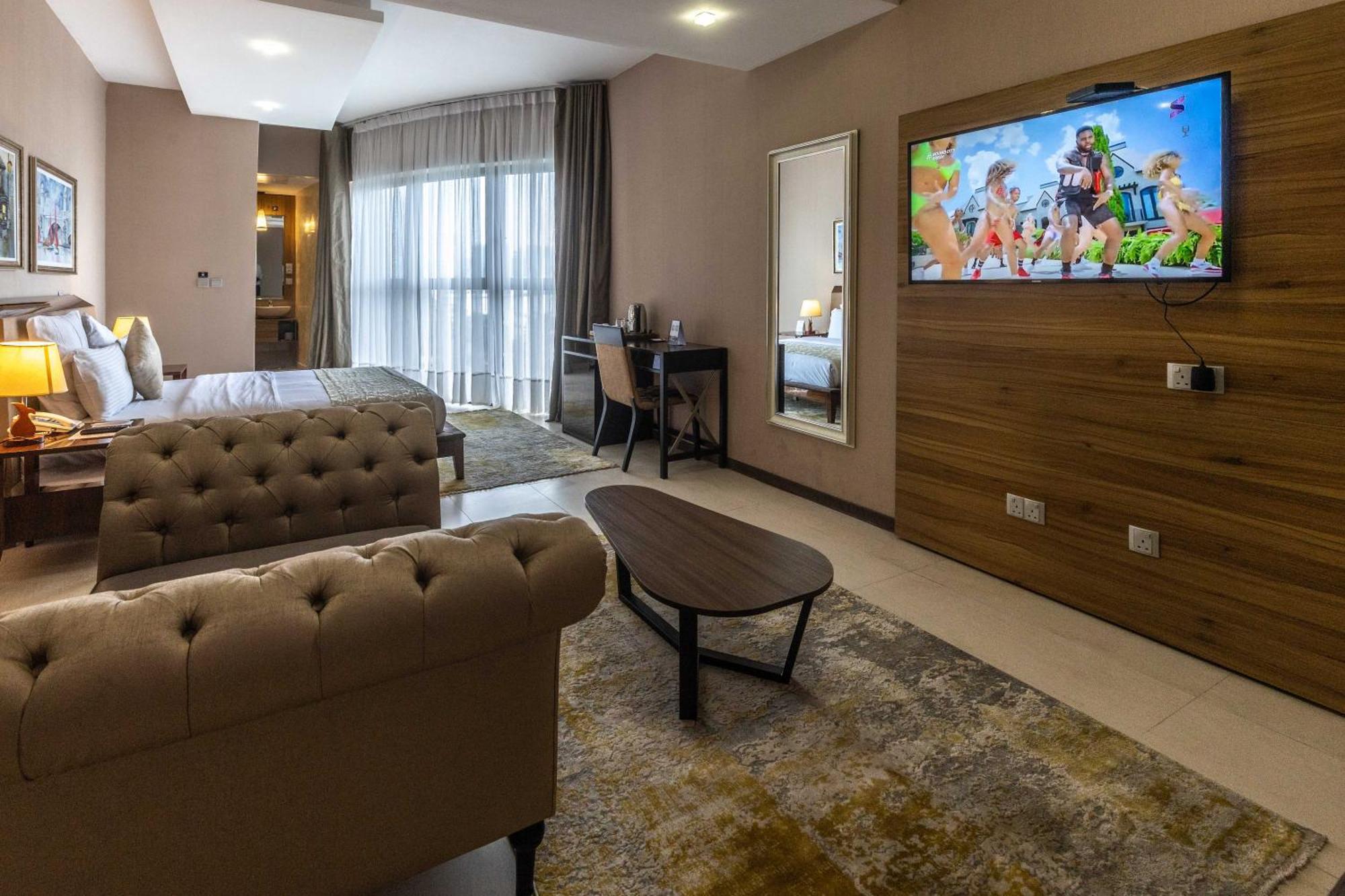 Royal Residences Lagos Luaran gambar