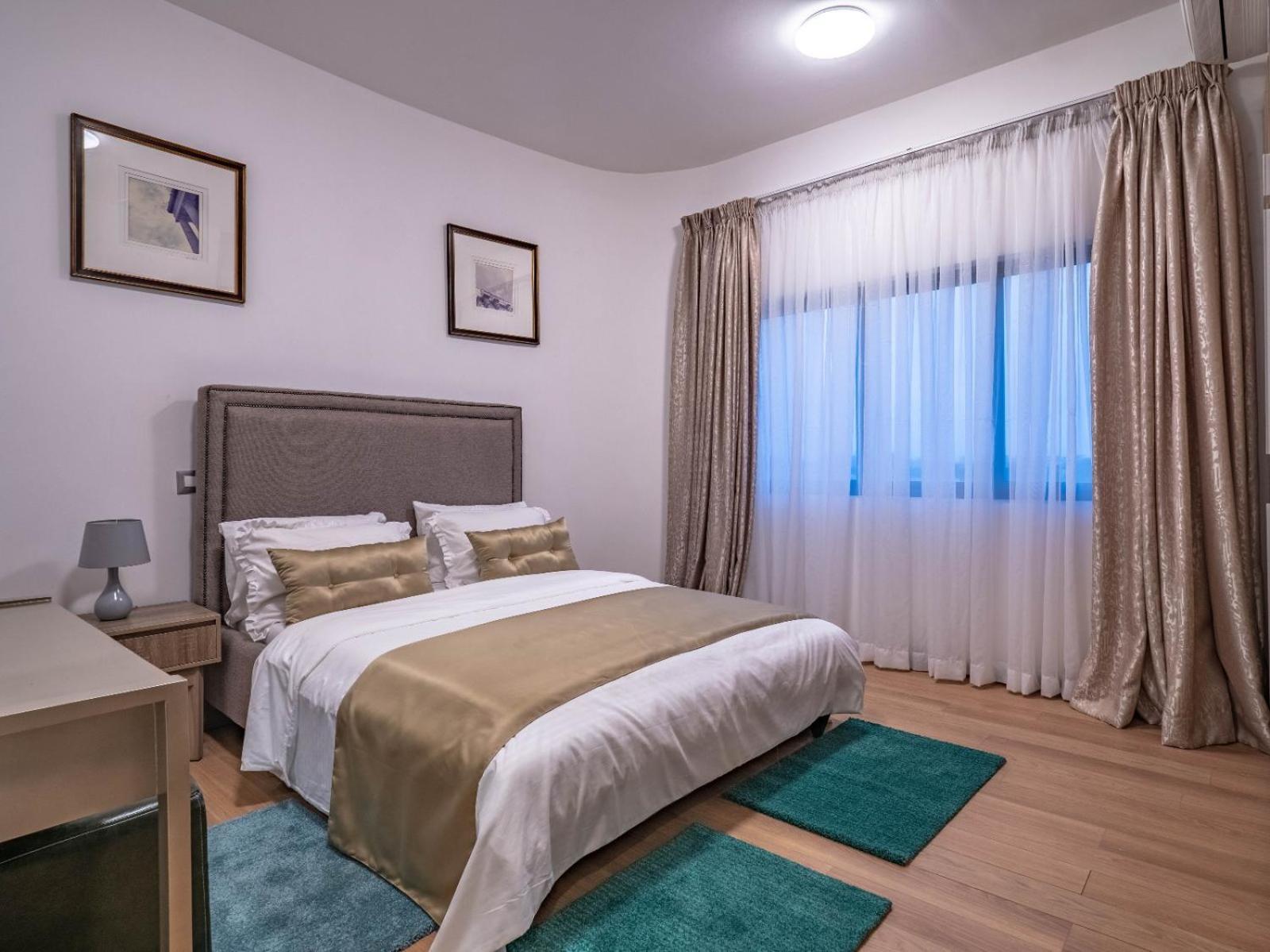 Royal Residences Lagos Luaran gambar